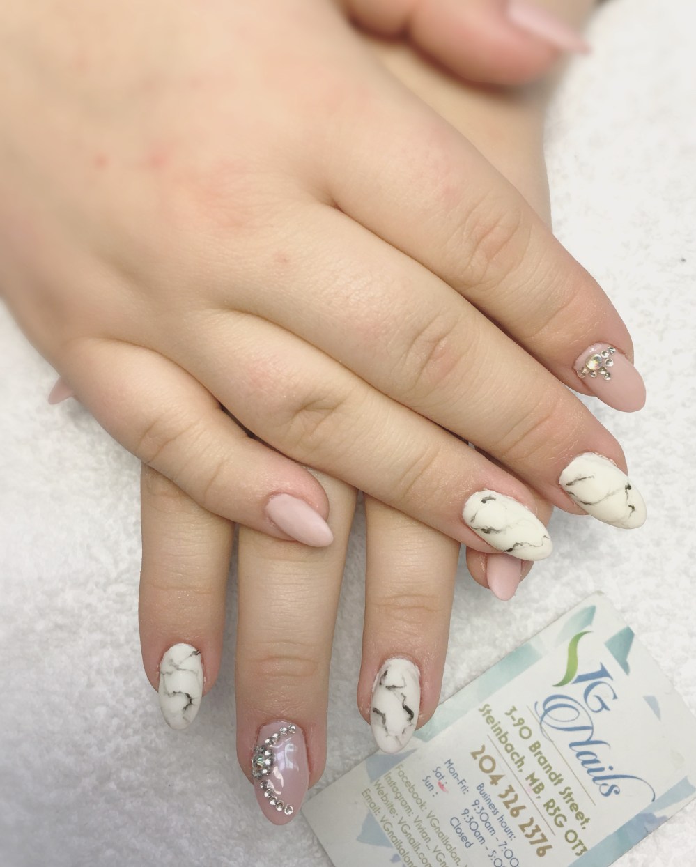 F2D127B3-FFD8-4DF5-9E36-CC4C4A30972F